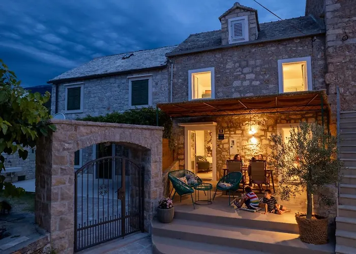 Nona VI - Boutique Stone House